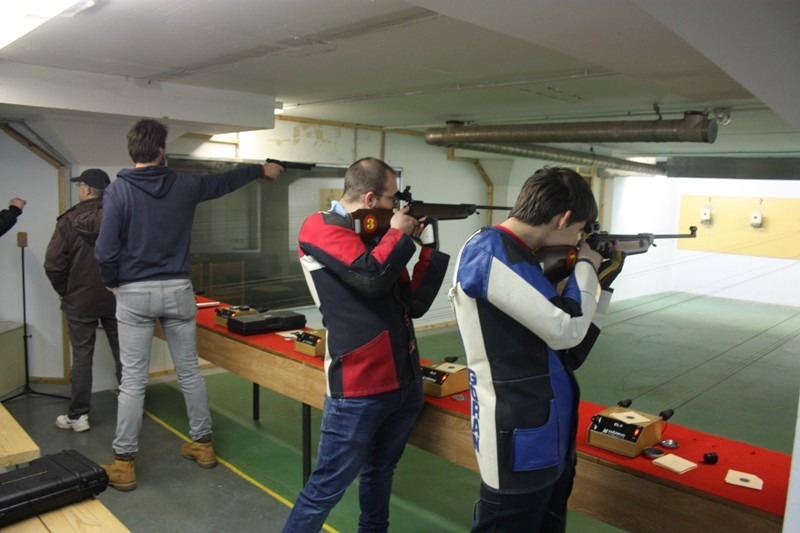 Strijelci streljačkog kluba rovinj u Puli na natjecanju