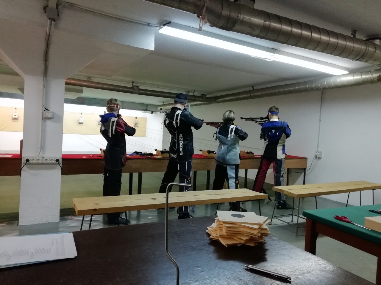 Pročitajte više o članku “Rovinjci” opet drugi na drugom kolu 1.B HL zračni pištolj