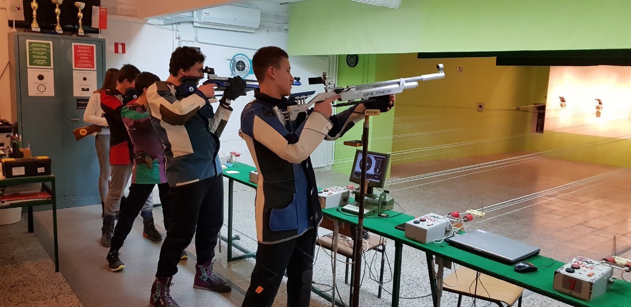 Strijelci streljačkog kluba rovinj na natjeca nju u sprotskom streljaštvu