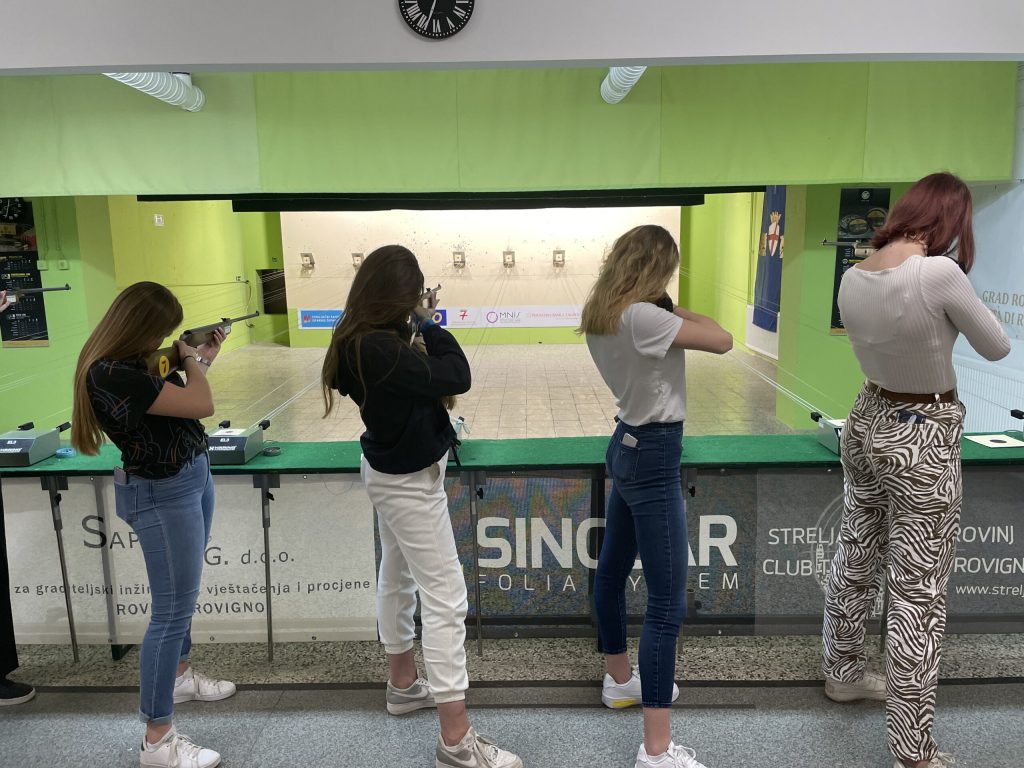 Škola streljaštva prvi tjedan (8)