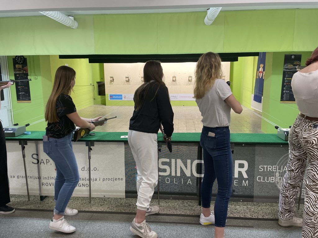 Škola streljaštva prvi tjedan (9)